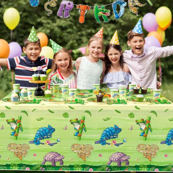 WERNNSAI Reptile Party Tablecloth - 2 PCS Reptile Birthday Party Decorations 137 x 274CM Disposable Table Covers for Kids Boys Jungle Party Family Dinner Camping Snakes Turtles Lizards Party Supplies - Image 7