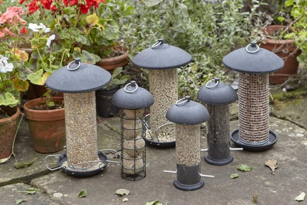 Gardman Black Steel Wild Bird Seed Feeder - 21cm x 10cm x 10cm - Image 3