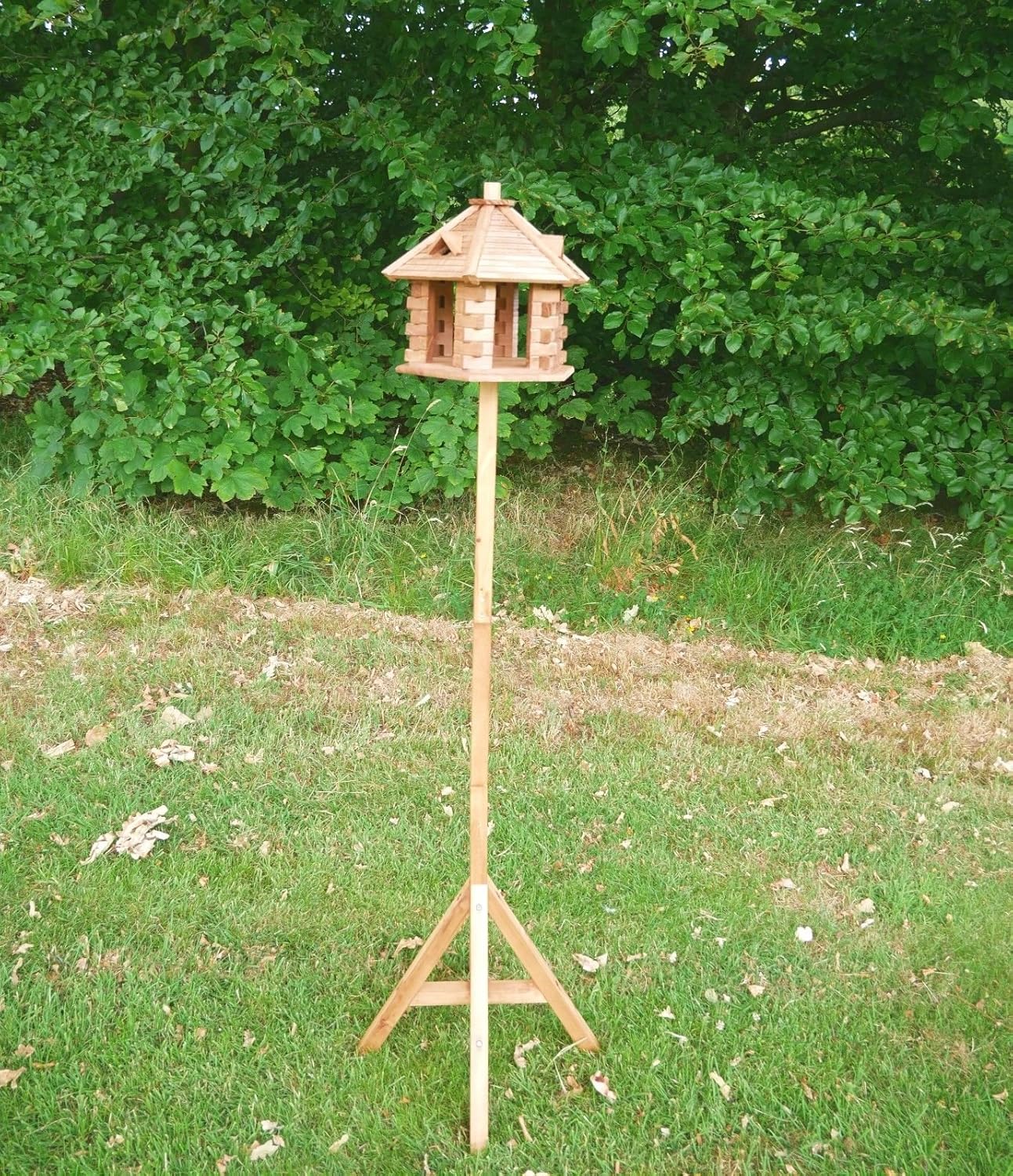 Garden Mile® Traditional Wooden Bird Table Garden Birdhouse Feeder Sheltered Feeding Station Portable Free Standing Feeding Table Station Bird Houses 3 Styles. (Pagoda Style Bird Feeding Station)